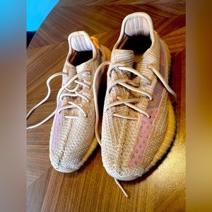 Yeezy Women's Sneakers in Beige and Pink